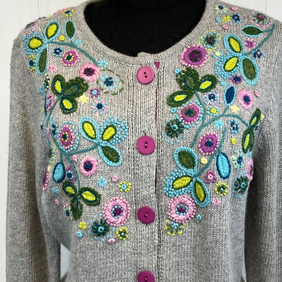 Talbots Embroidered Floral Cotton Angora‎ Blend Cardigan Sweater Medium Artsy - Picture 3 of 10